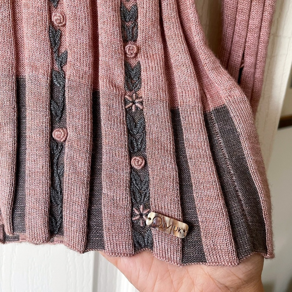 Qiviuk Ines Pullover Sweater Bison Merino Mulberry Silk Knit Pink Small EUC - Picture 5 of 11